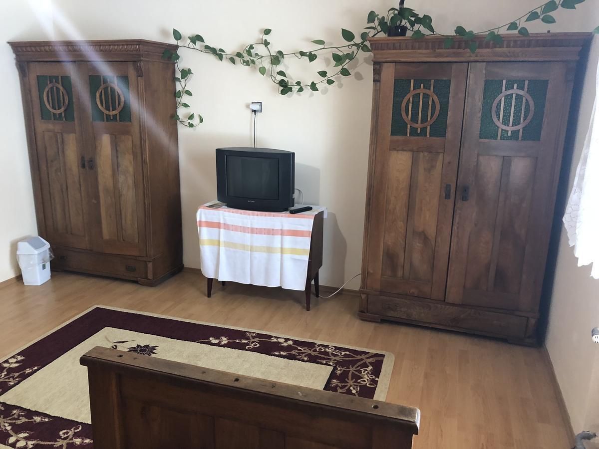 Eko Penzion Leo Dudince Buitenkant foto