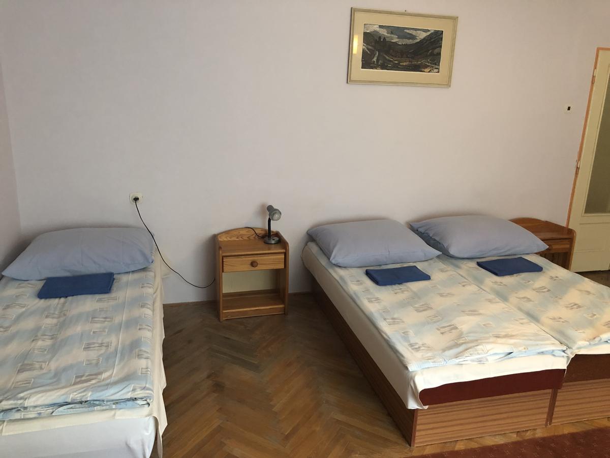 Eko Penzion Leo Dudince Buitenkant foto