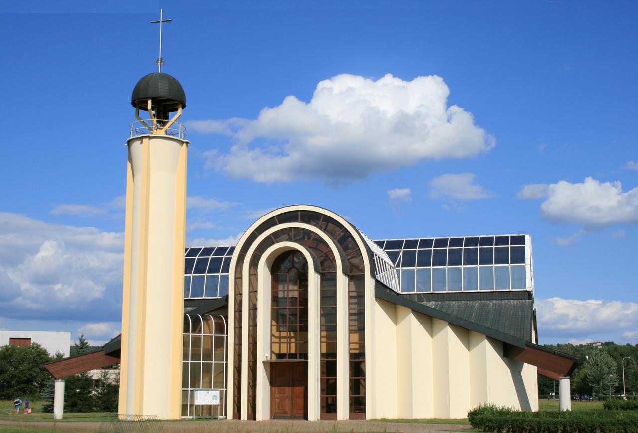 Eko Penzion Leo Dudince Buitenkant foto